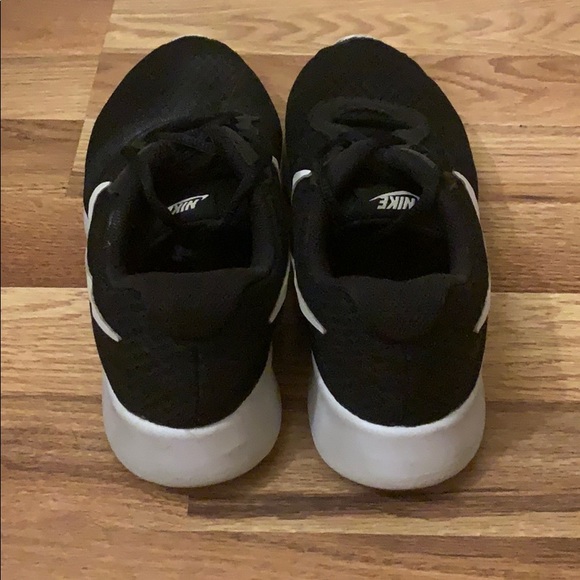 Black Nike Running Shoes - Picture 4 of 4